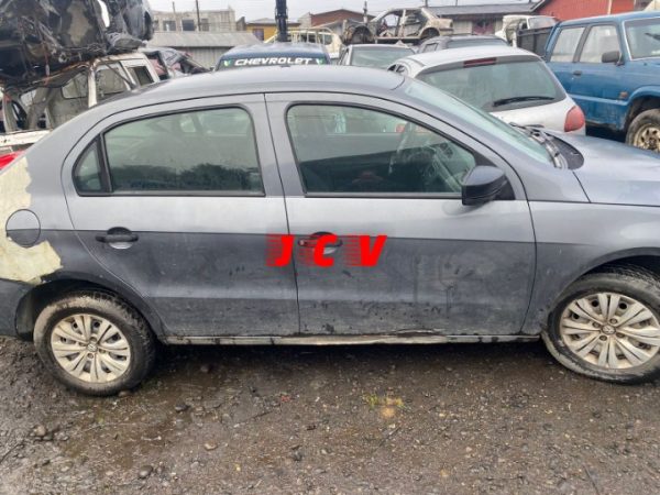 VOLKSWAGEN VOYAGE AL DESARME - Imagen 2