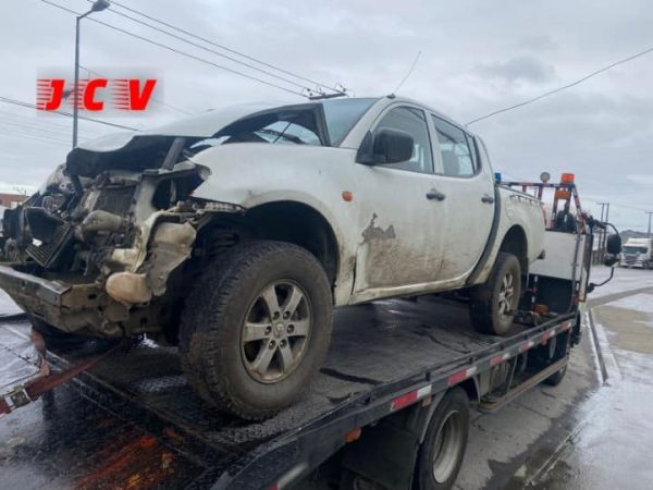 MITSUBISHI L200 - Imagen 2