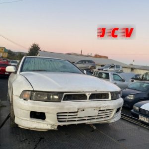 MITSUBISHI LANCER EN DESARME