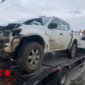MITSUBISHI L 200 EN DESARME