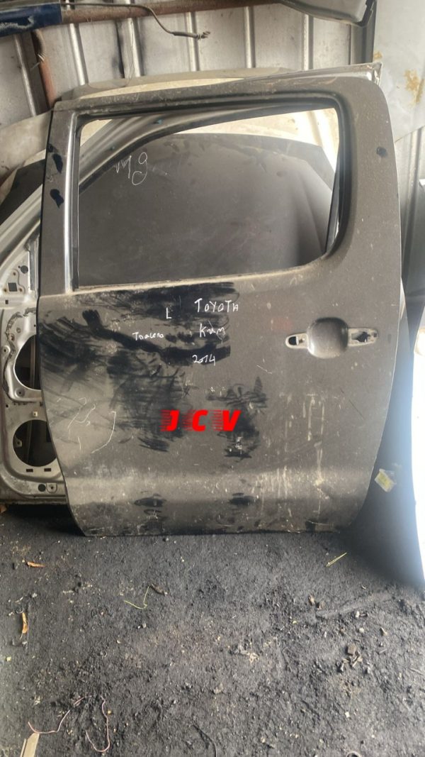 PUERTA TRASERA TOYOTA KUN