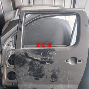 PUERTA TRASERA TOYOTA KUN