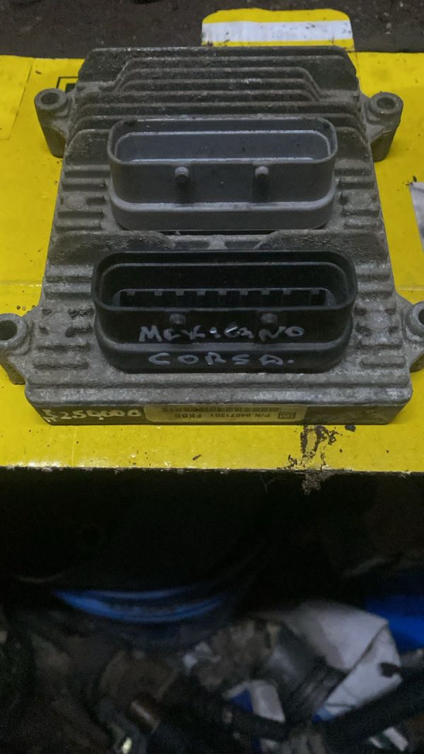 Desarmaduría JVC - Servicio de Grúa, Serviteca | Cajas de cambio, alternadores, parachoques, vidrios, asientos, ópticos, focos, capot, puertas.