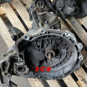 Desarmaduría JVC - Servicio de Grúa, Serviteca | Cajas de cambio, alternadores, parachoques, vidrios, asientos, ópticos, focos, capot, puertas.