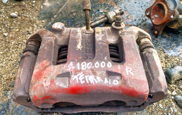 CALIPER DERECHO TERRANO