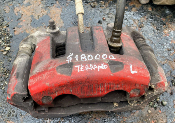 CALIPER IZQUIERDO TERRANO