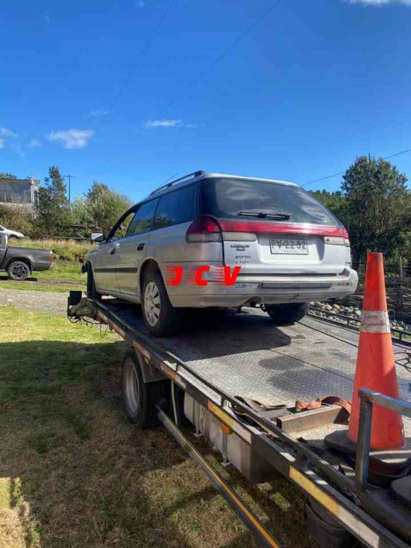 SUBARU LEGACY EN DESARME - Imagen 2