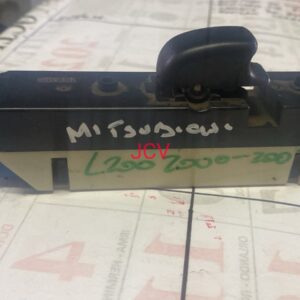 BOTONERA DERECHA MITSUBISHI L 200